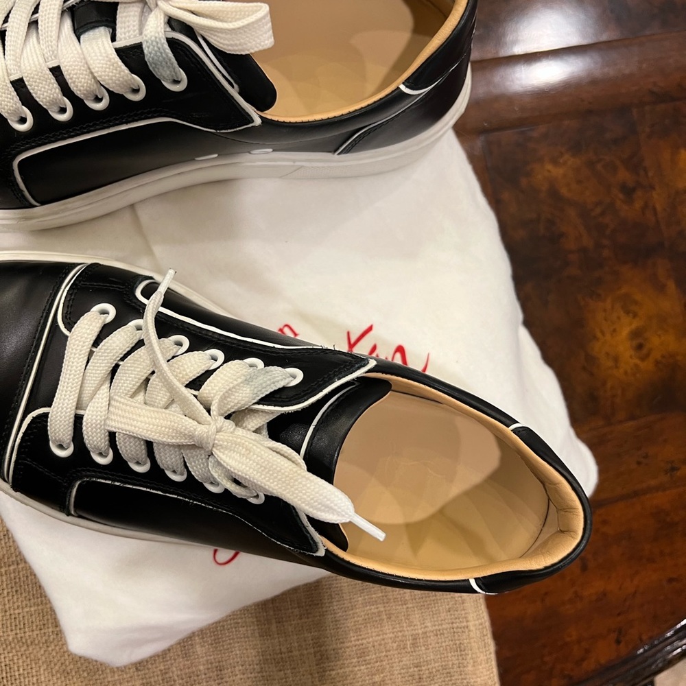 🔴SOLD🔴 Christian Louboutin black sneaker sz40.5 Excellent condition 695 - Picture 7 of 13
